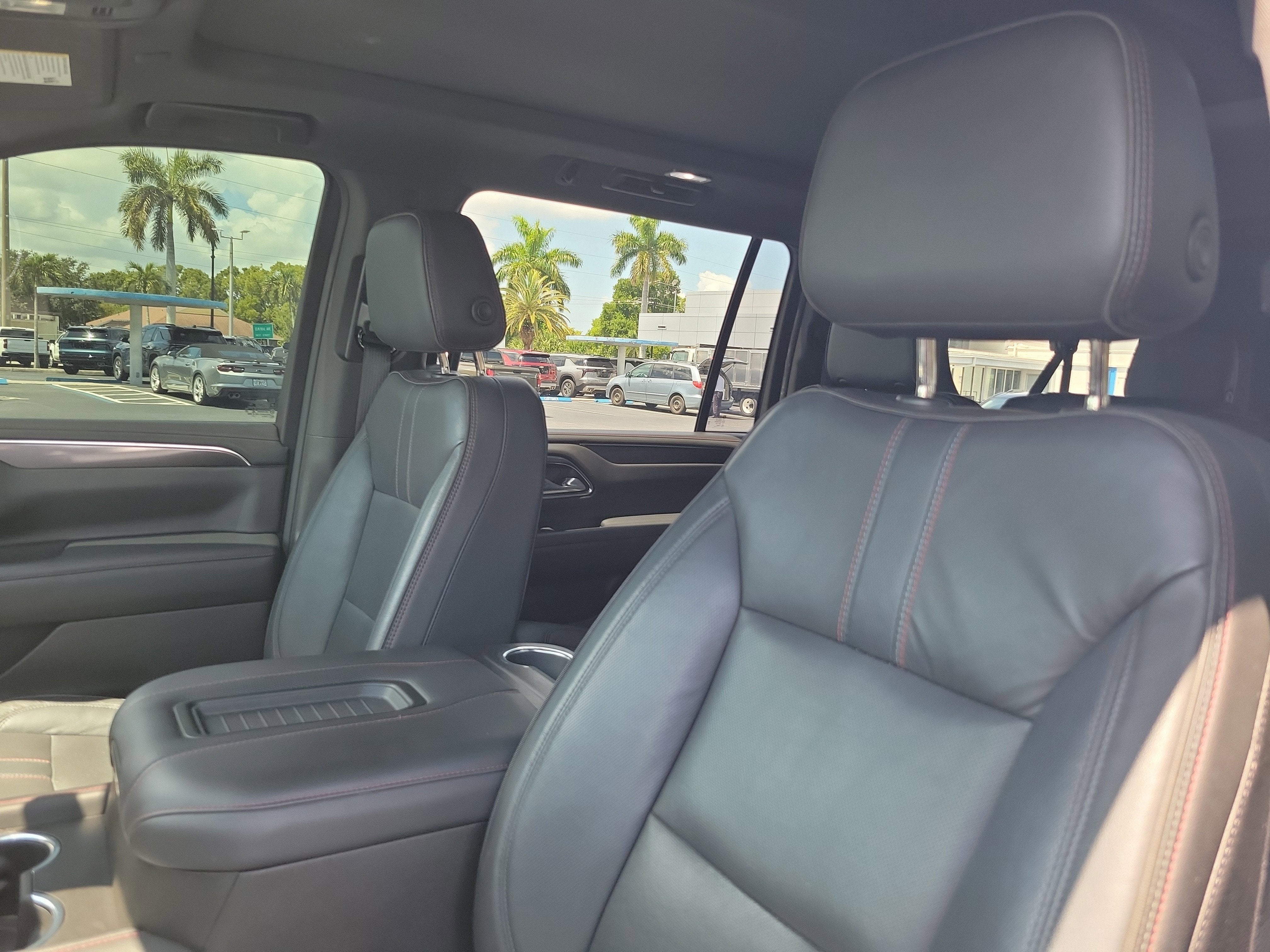 2021 Chevrolet Suburban RST