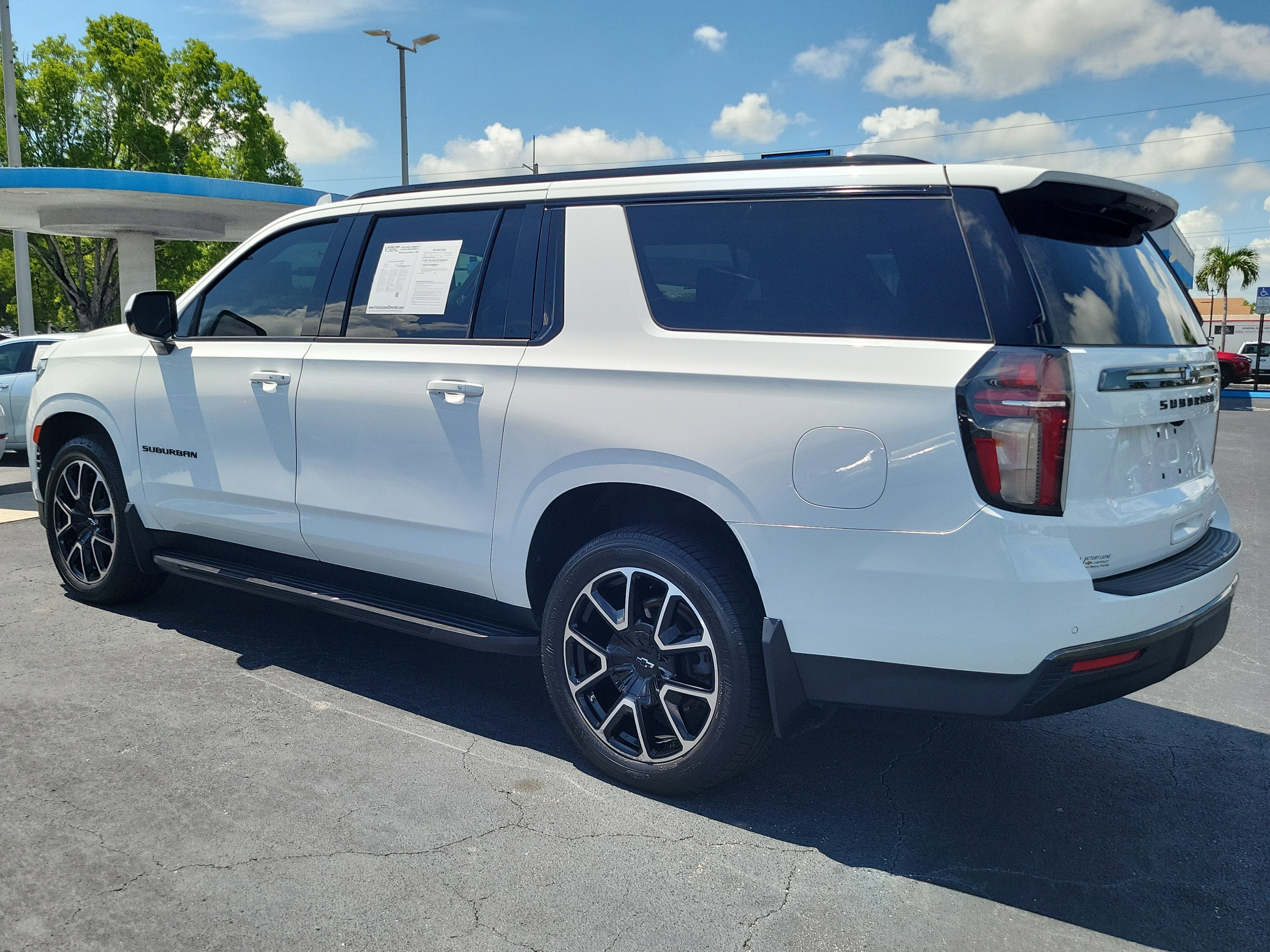 2021 Chevrolet Suburban RST