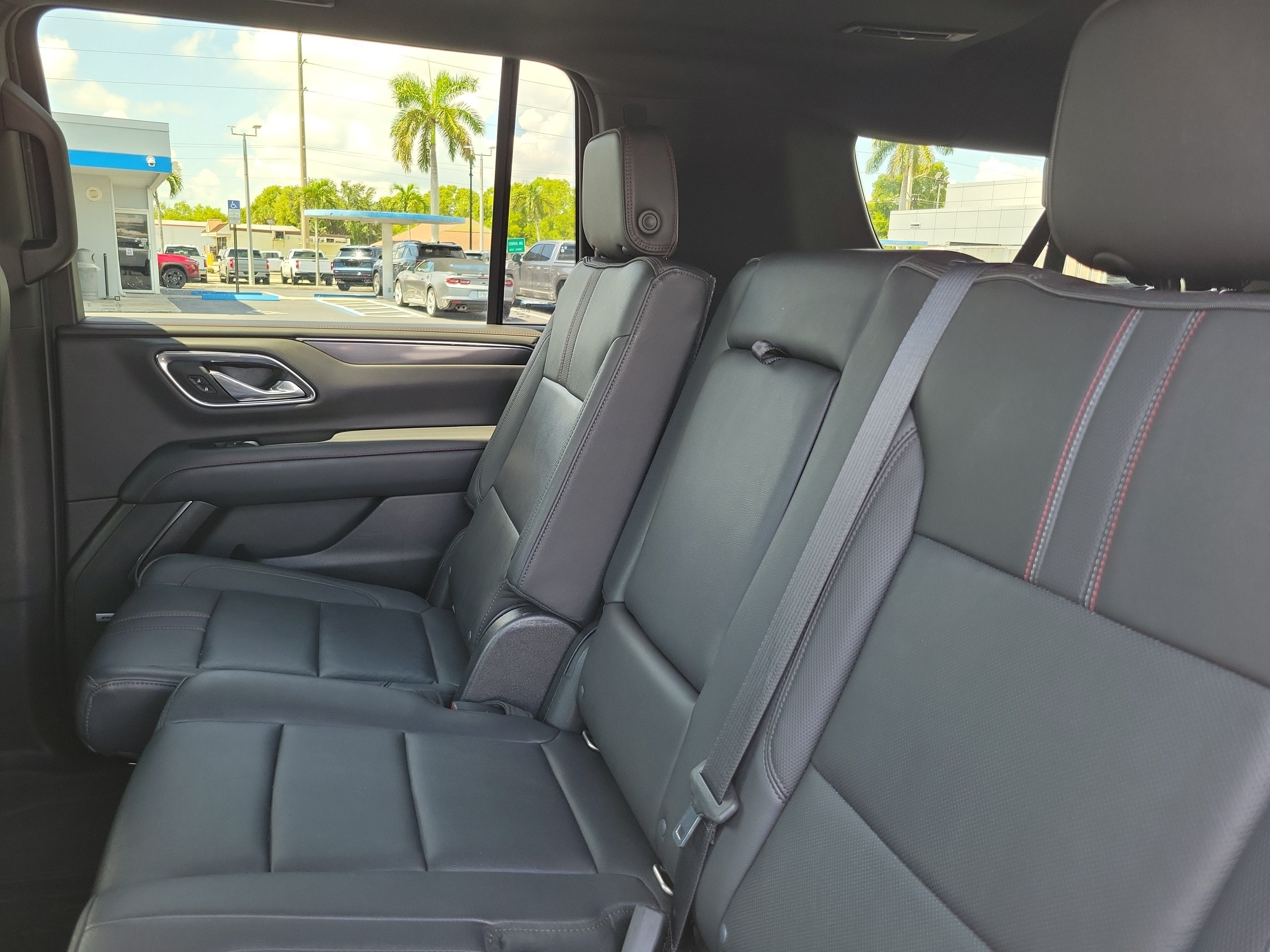 2021 Chevrolet Suburban RST