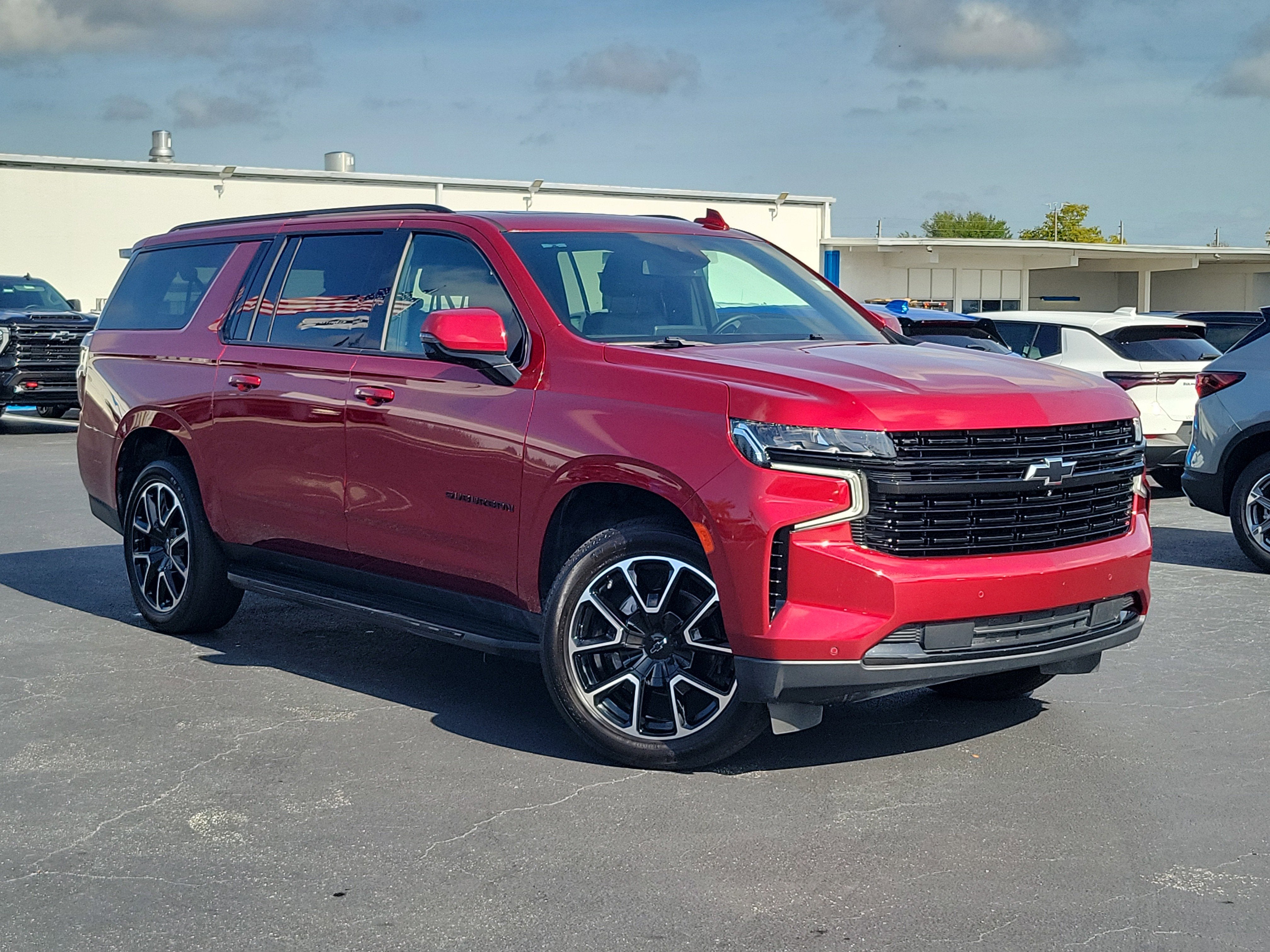 2023 Chevrolet Suburban RST