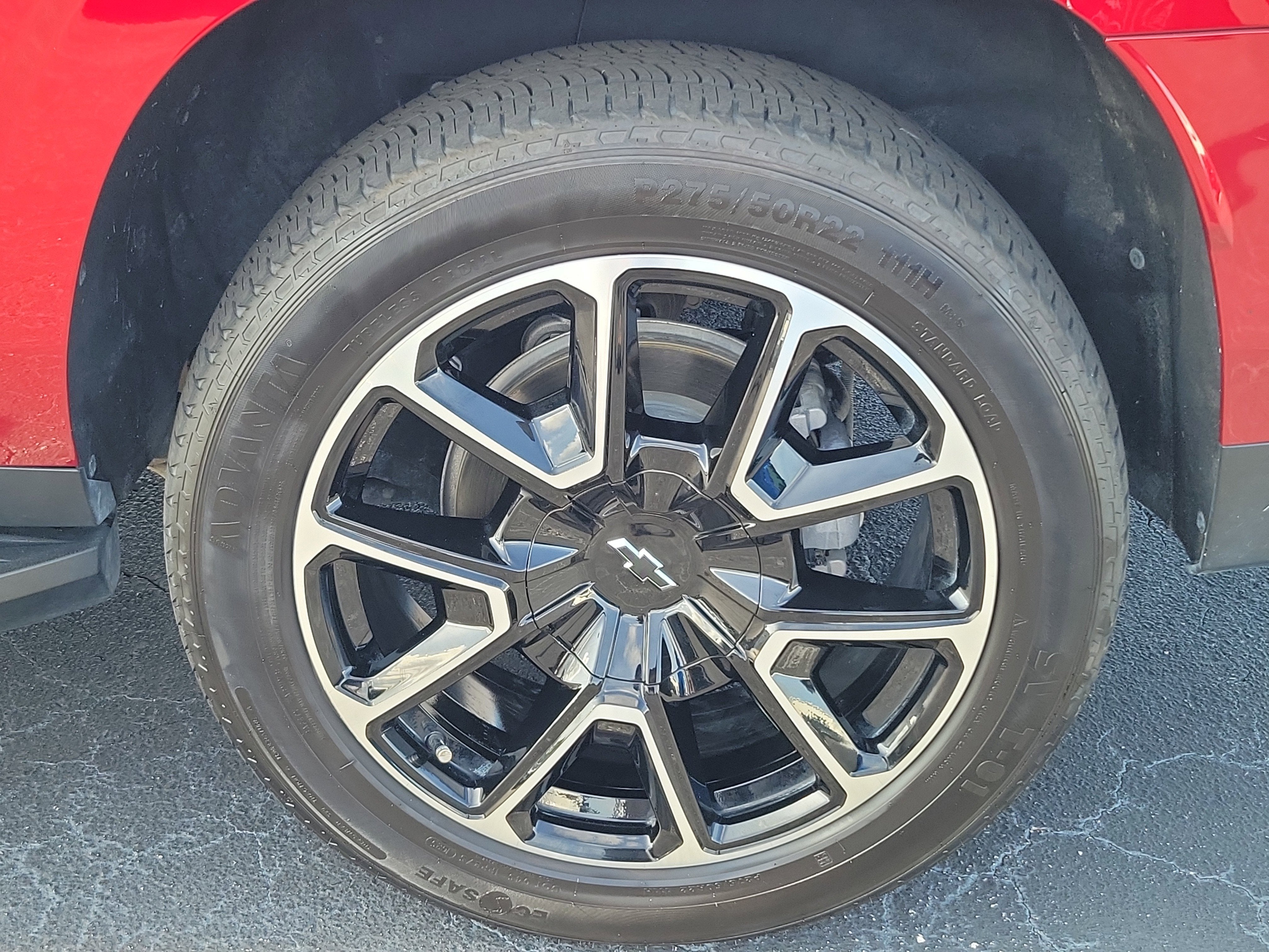 2023 Chevrolet Suburban RST
