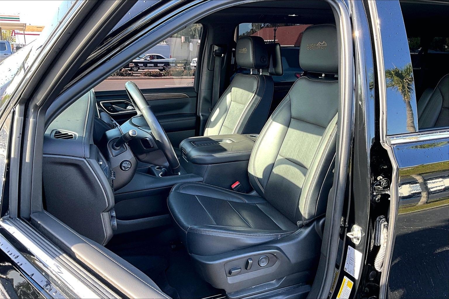 2021 Chevrolet Suburban High Country