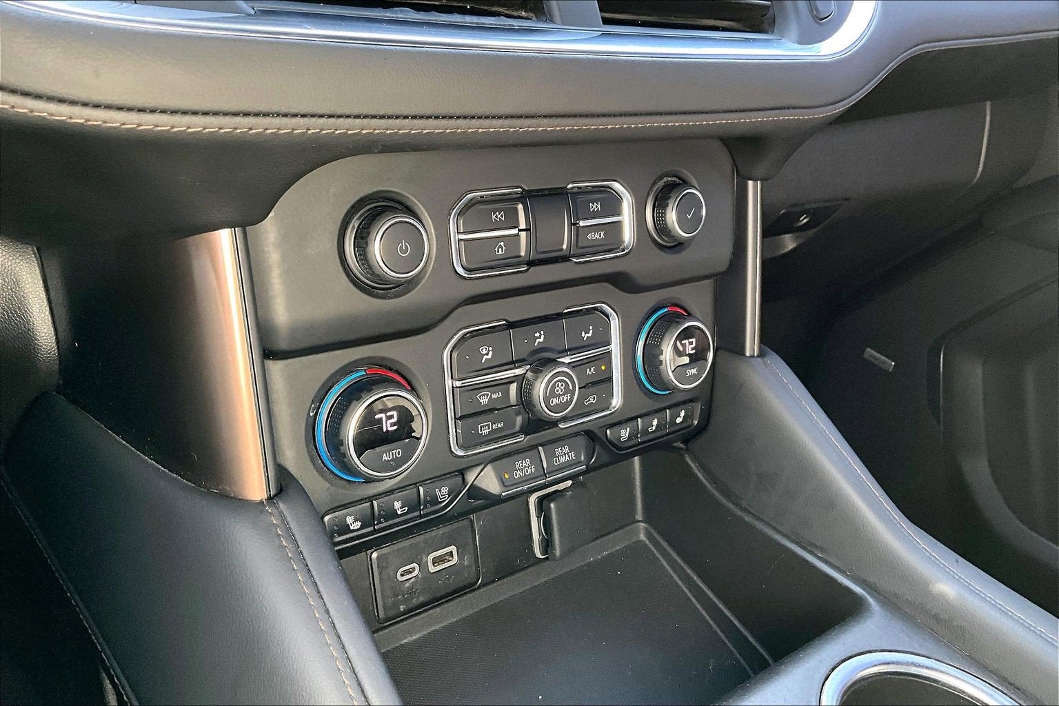 2021 Chevrolet Suburban High Country