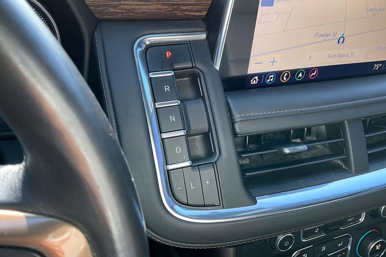 2021 Chevrolet Suburban High Country