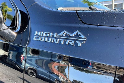 2021 Chevrolet Suburban High Country