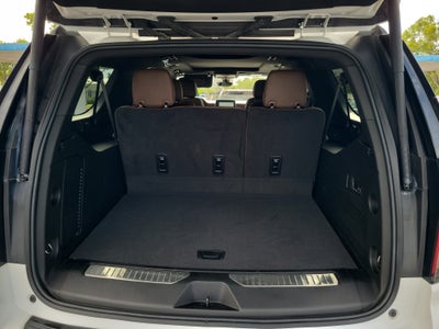 2022 Chevrolet Suburban High Country