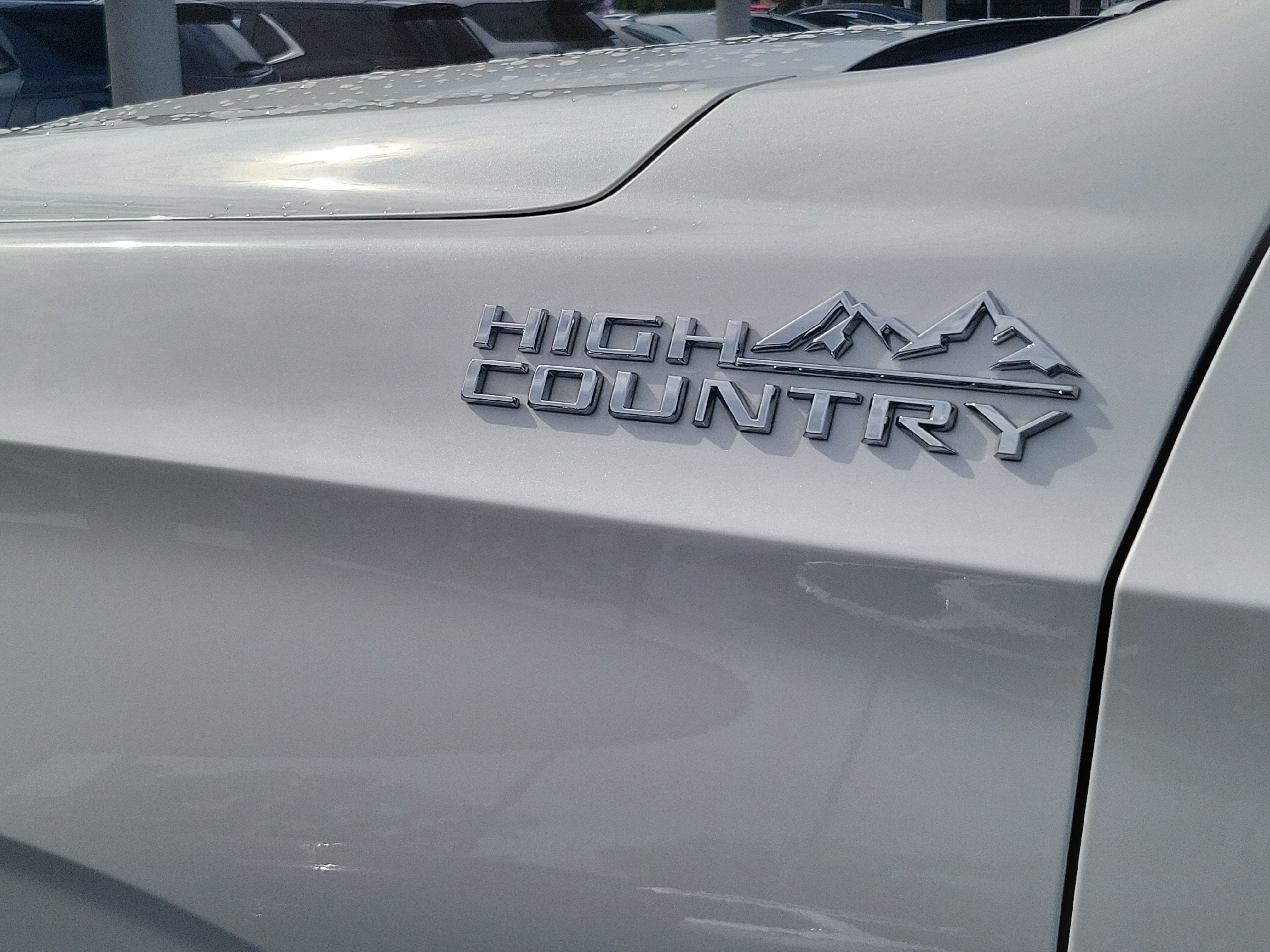 2022 Chevrolet Suburban High Country