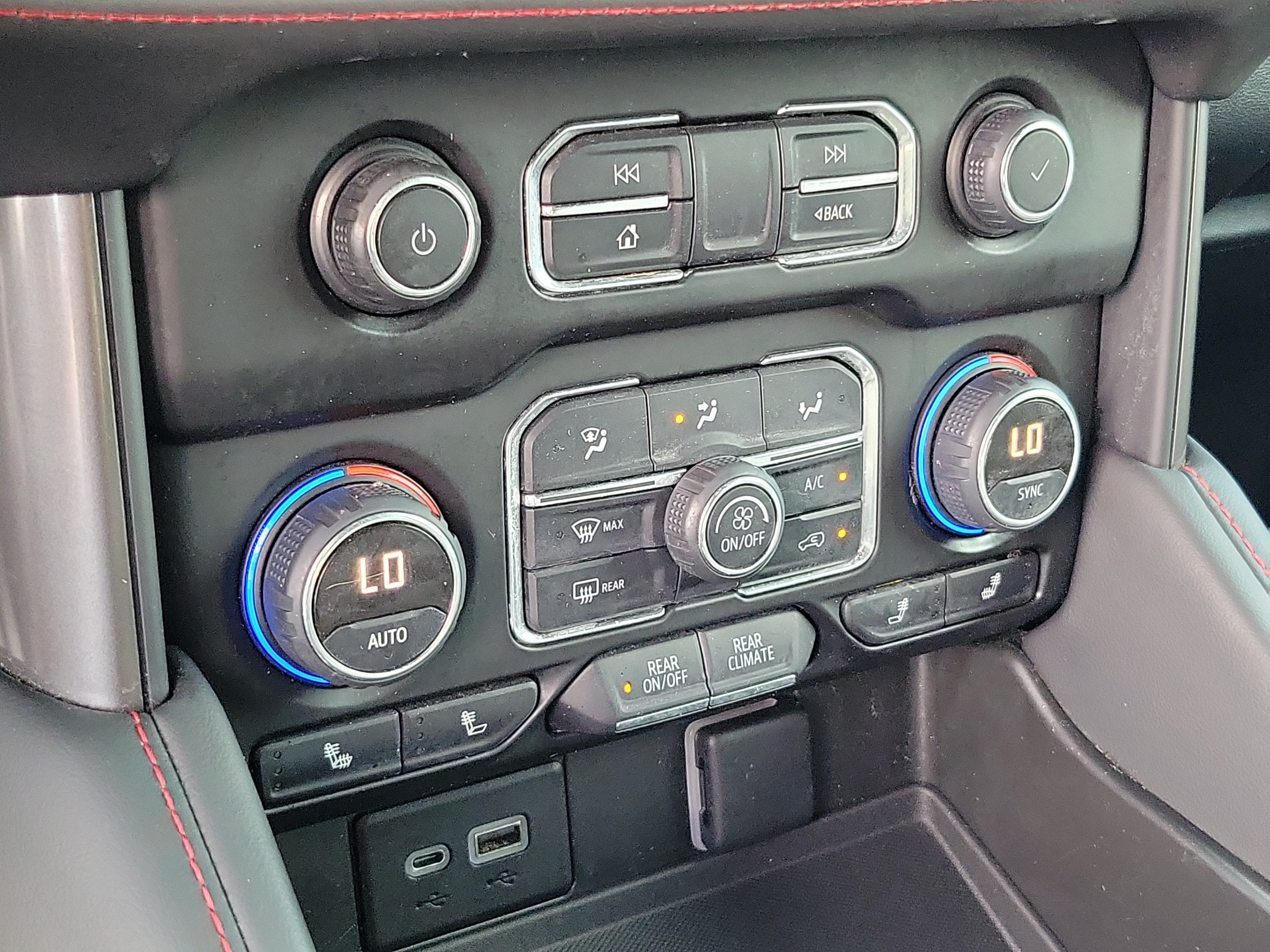 2022 Chevrolet Tahoe RST