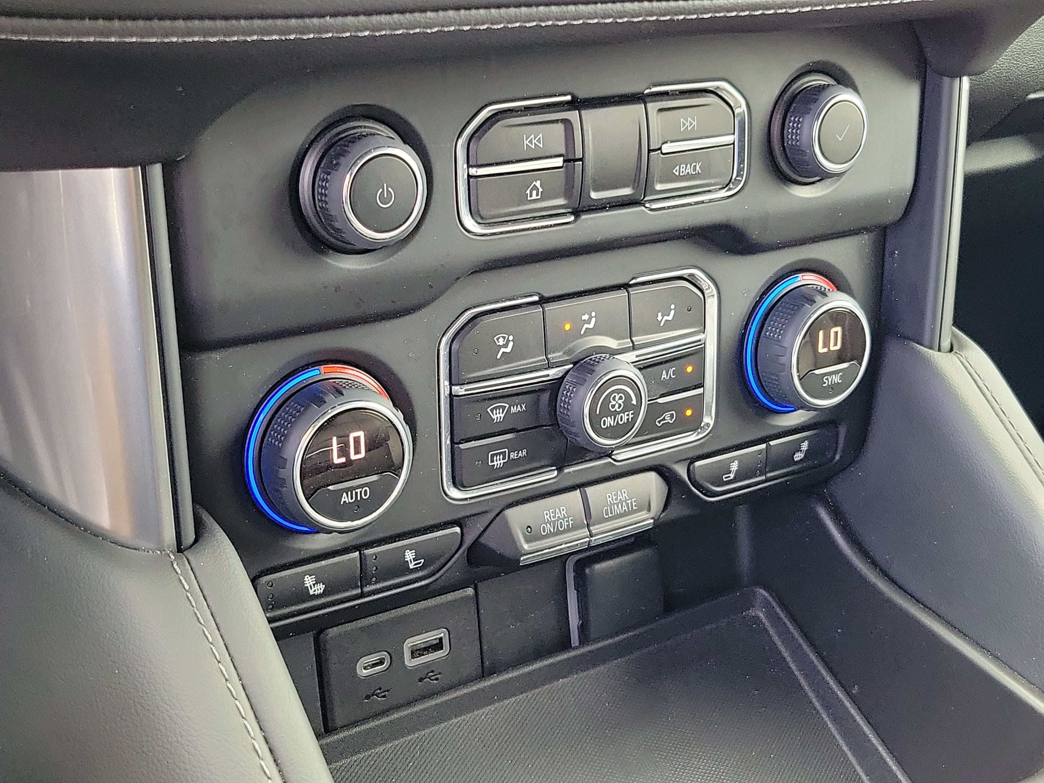 2022 Chevrolet Suburban Z71