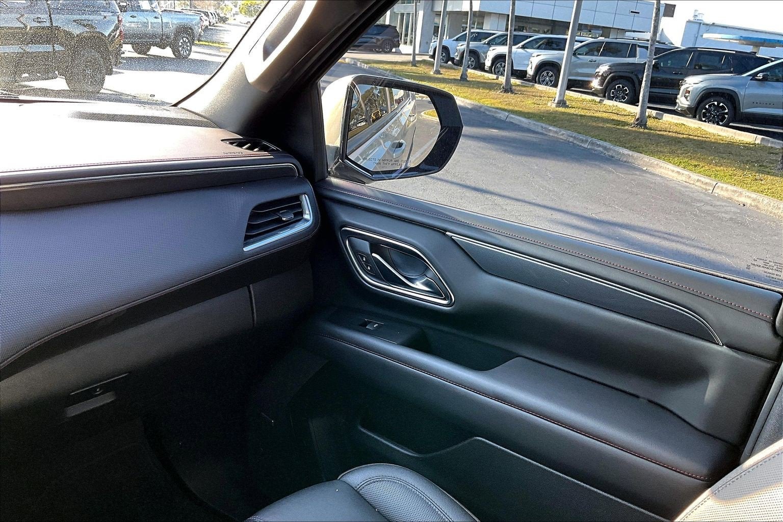 2023 Chevrolet Suburban RST