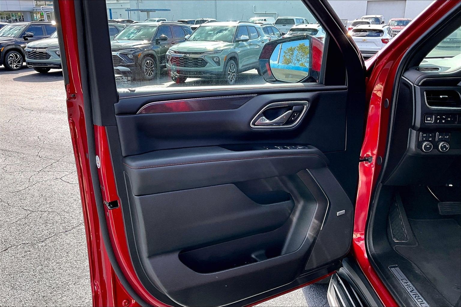 2024 Chevrolet Suburban RST