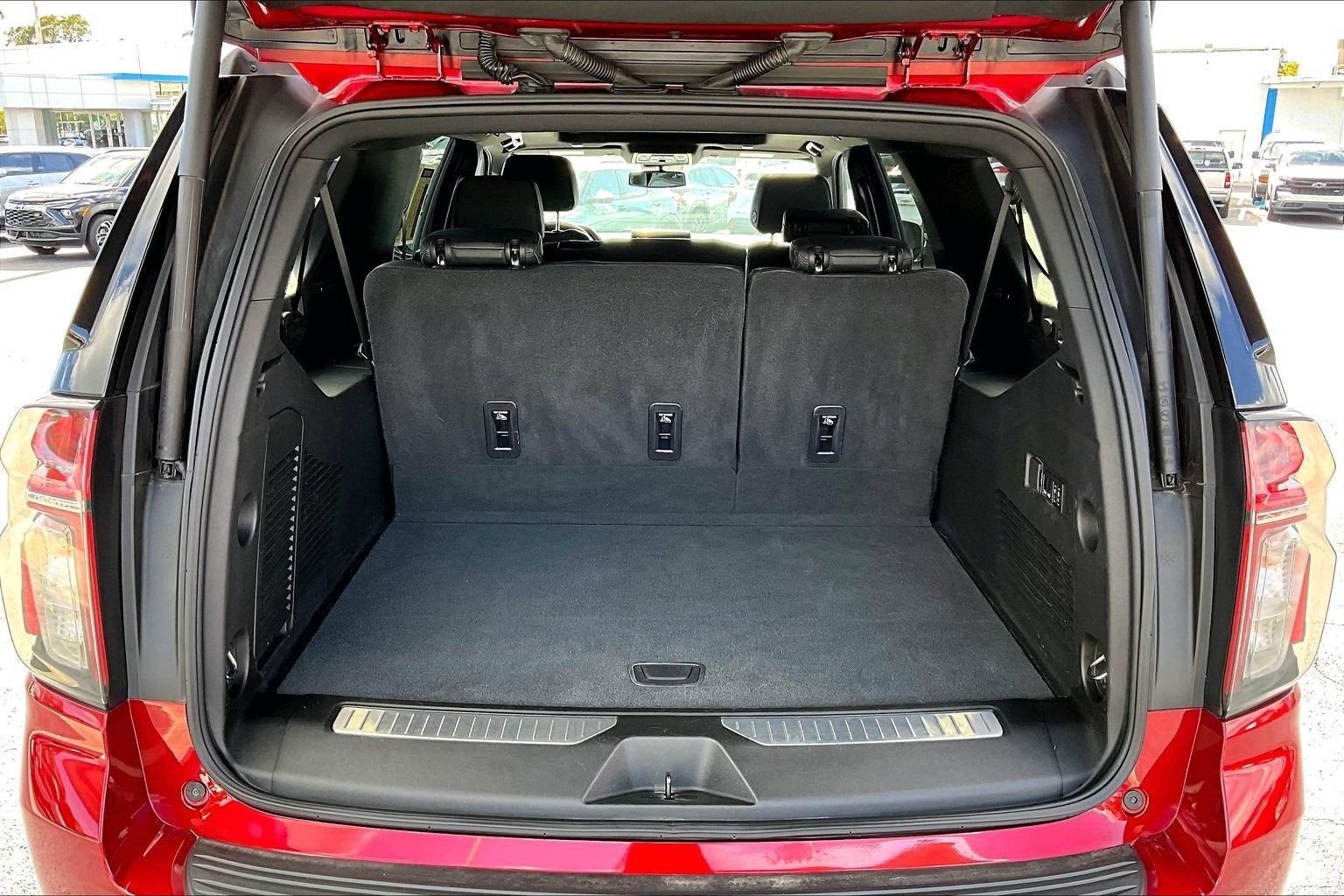 2024 Chevrolet Suburban RST