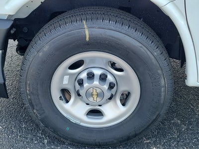 2025 Chevrolet Express Cutaway 3500 1WT