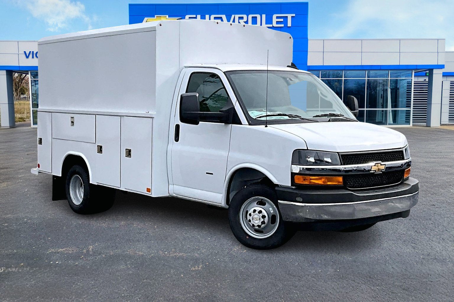 2025 Chevrolet Express Cutaway 3500 1WT