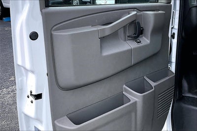 2025 Chevrolet Express Cutaway 3500 1WT