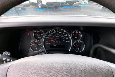 2025 Chevrolet Express Cutaway 3500 1WT