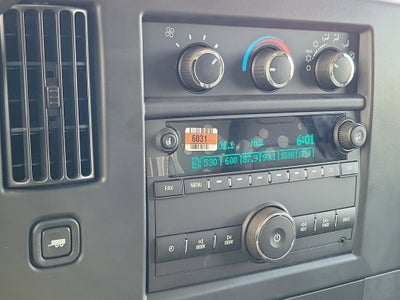 2025 Chevrolet Express Cutaway 3500 1WT