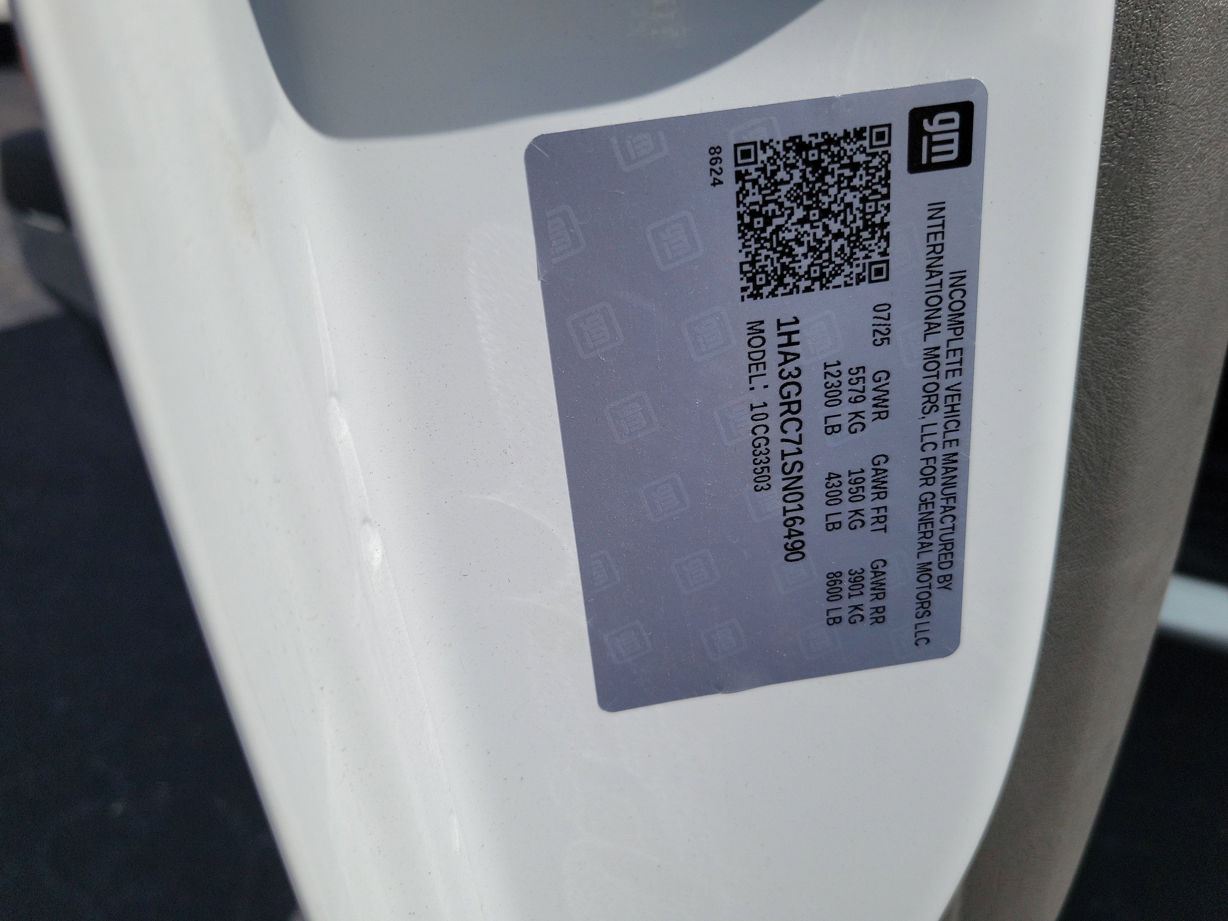 2025 Chevrolet Express Cutaway 3500 1WT