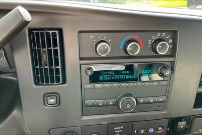 2025 Chevrolet Express Cutaway 3500 1WT