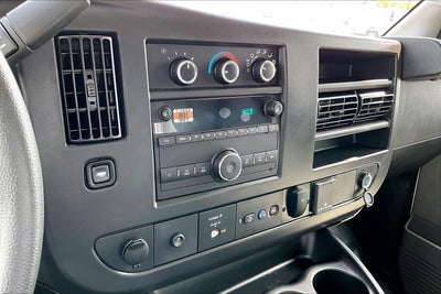 2025 Chevrolet Express Cutaway 3500 1WT