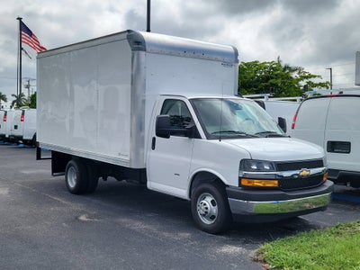 2025 Chevrolet Express Cutaway 3500 1WT