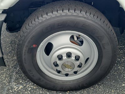 2026 Chevrolet Express Cutaway 4500 2WT