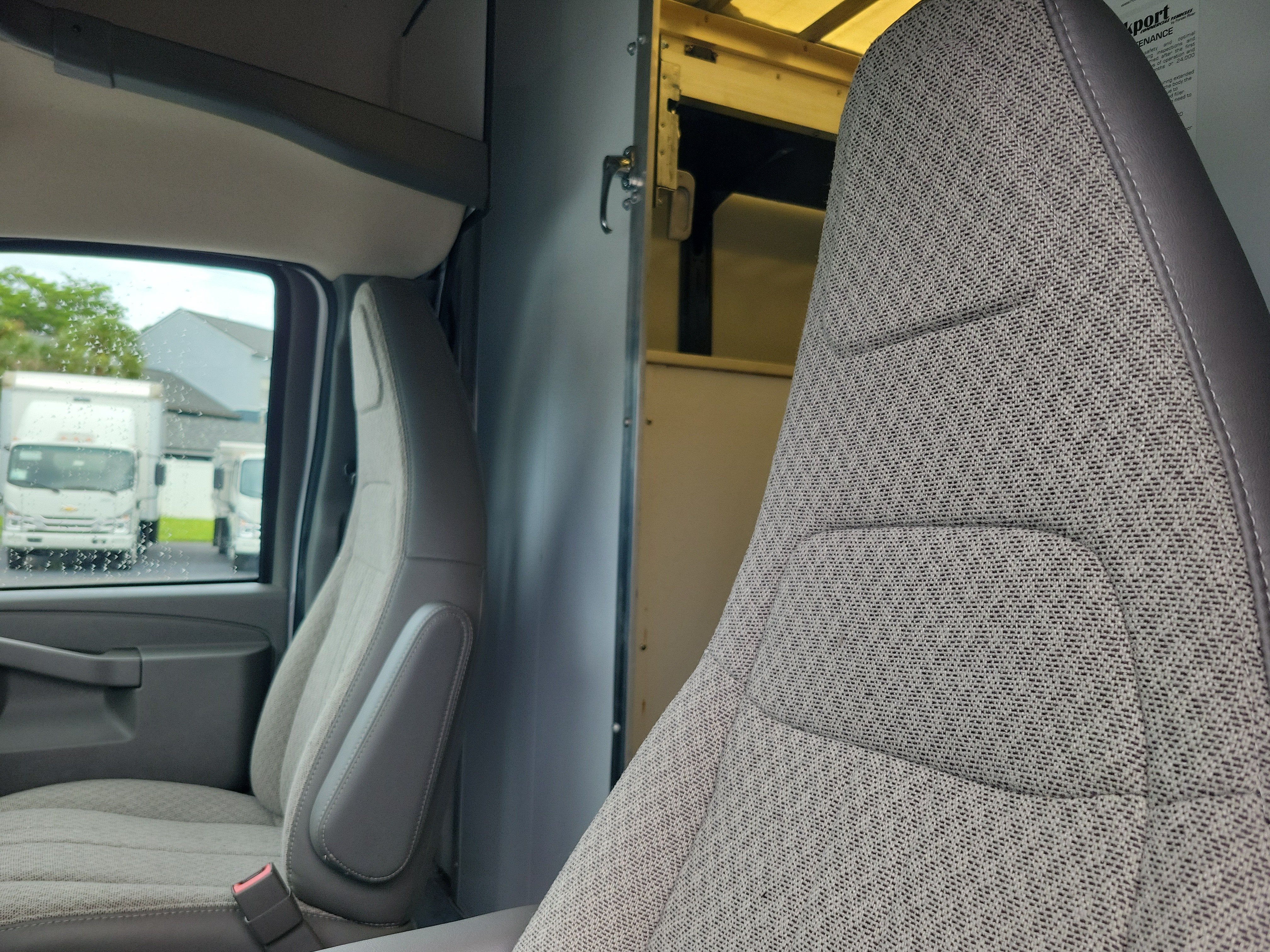 2026 Chevrolet Express Cutaway 4500 2WT