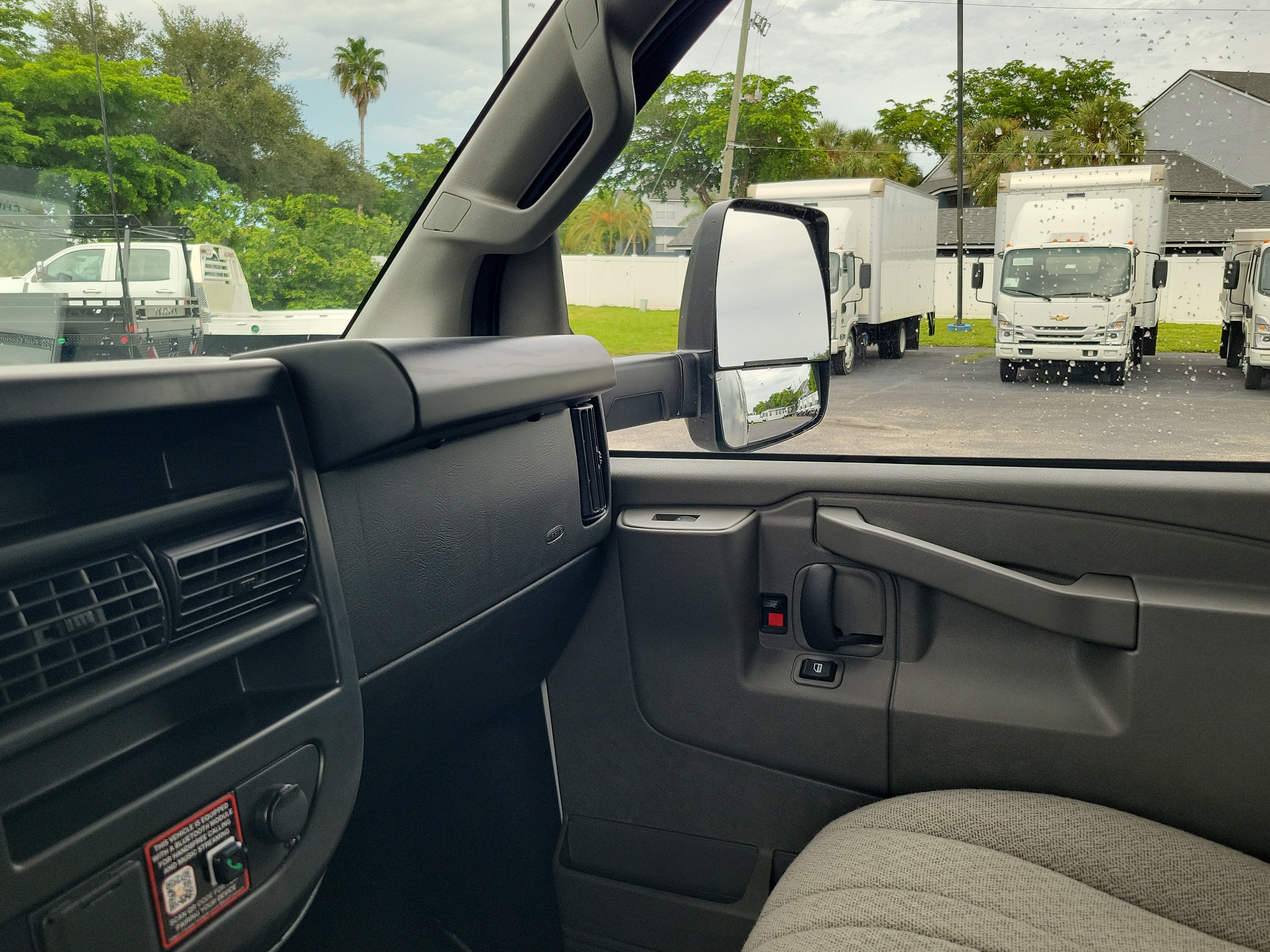 2026 Chevrolet Express Cutaway 4500 2WT