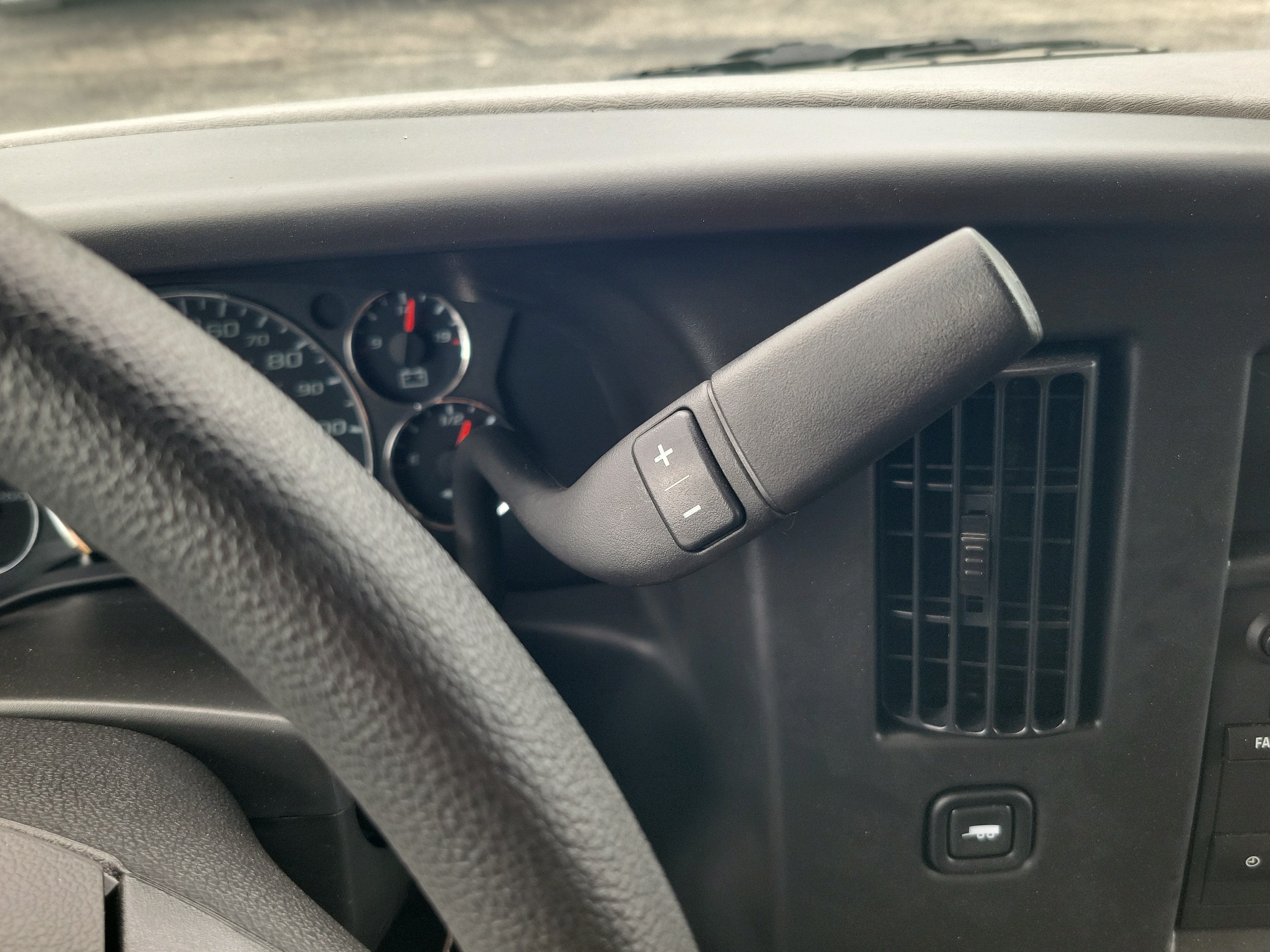 2026 Chevrolet Express Cutaway 4500 2WT