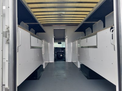 2026 Chevrolet Express Cutaway 4500 2WT
