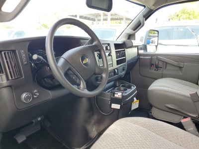2024 Chevrolet Express Cutaway 4500 2WT