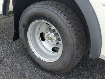 2024 Chevrolet Express Cutaway 4500 2WT
