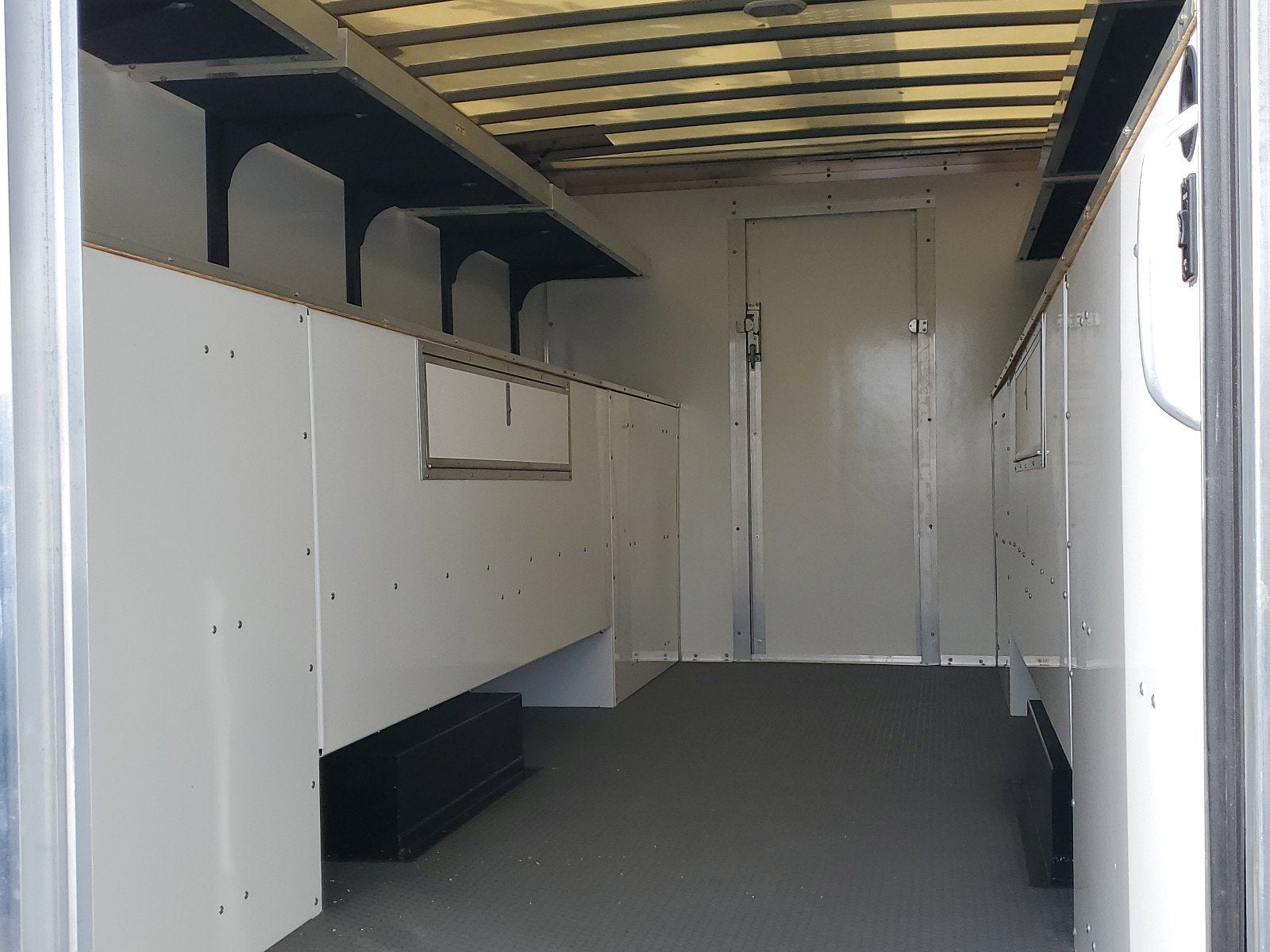 2024 Chevrolet Express Cutaway 4500 2WT