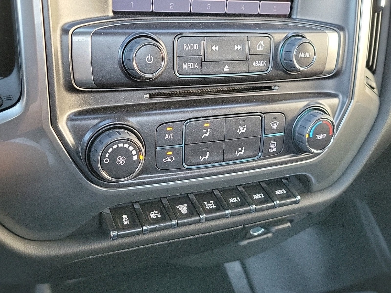 2024 Chevrolet Silverado 5500 HD LT