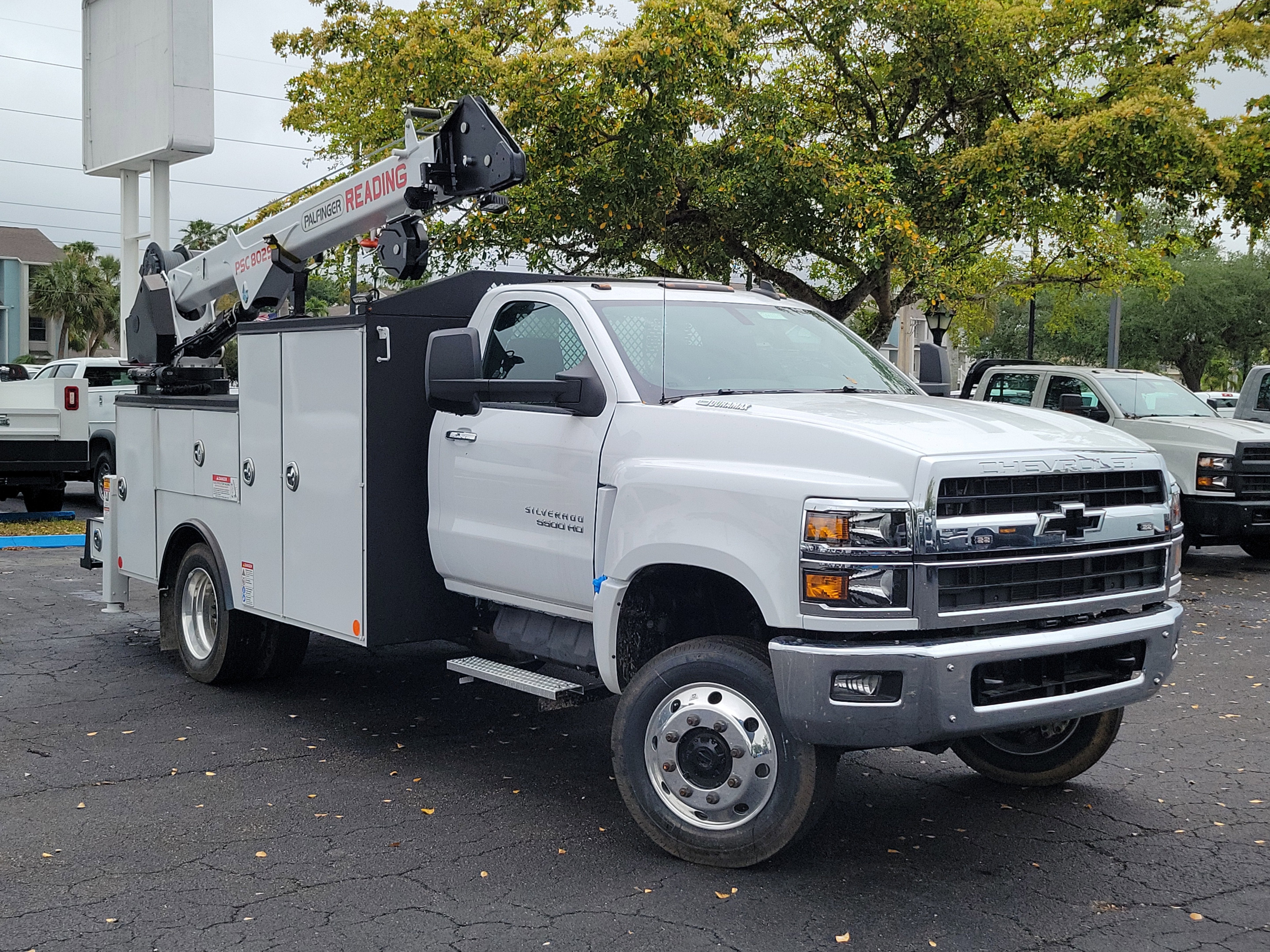 2024 Chevrolet Silverado 5500 HD LT