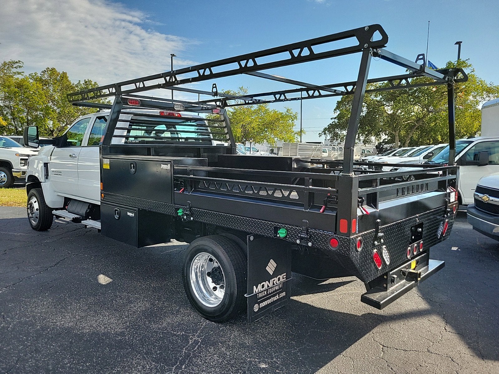 2024 Chevrolet Silverado 5500 HD Work Truck