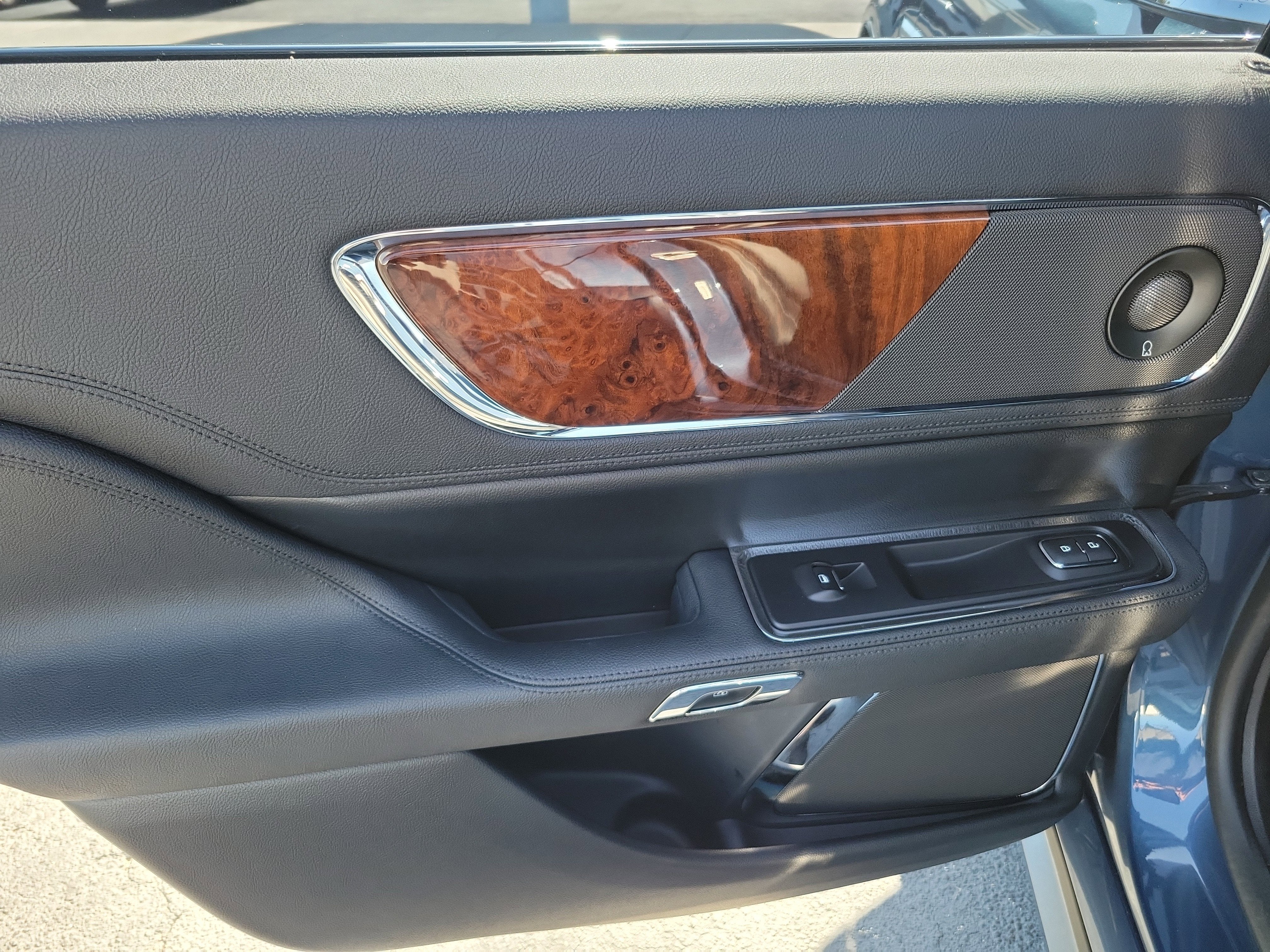 2020 Lincoln Continental Standard