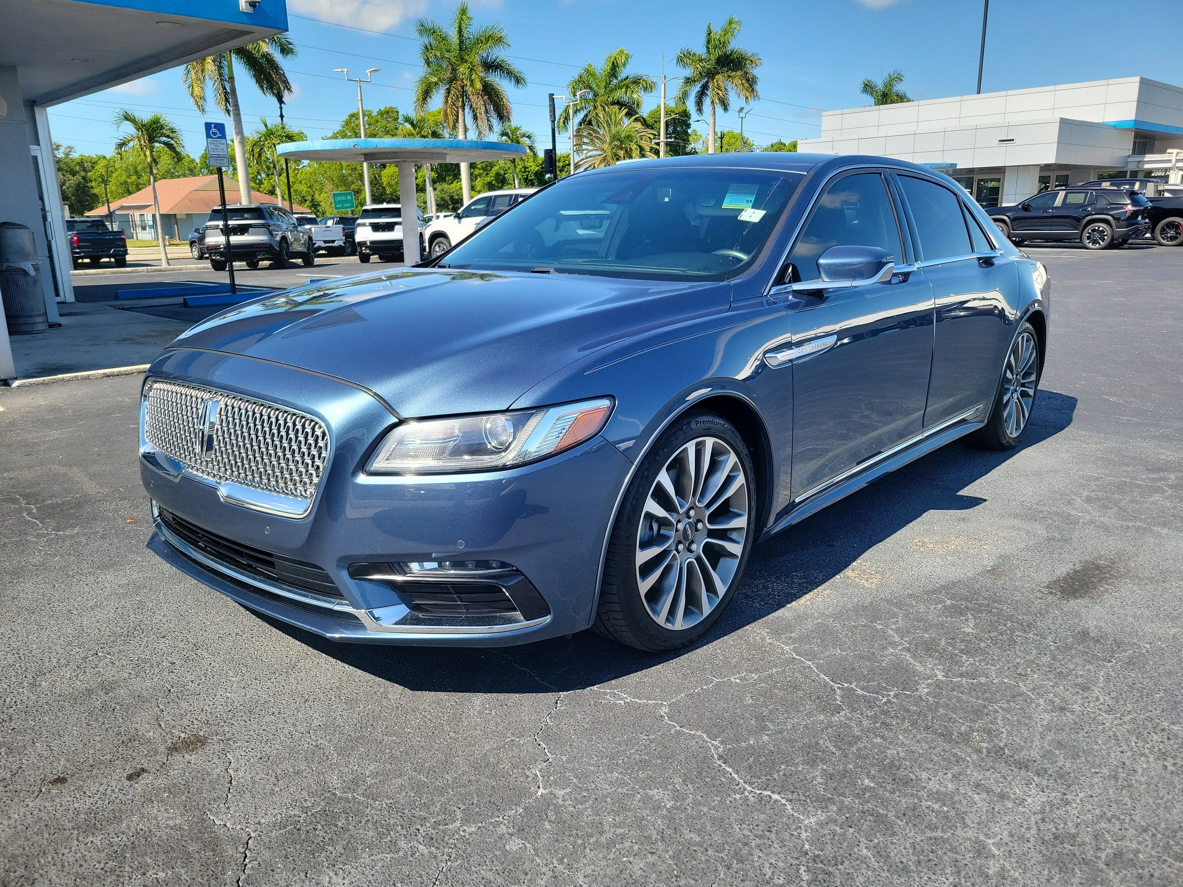 2020 Lincoln Continental Standard