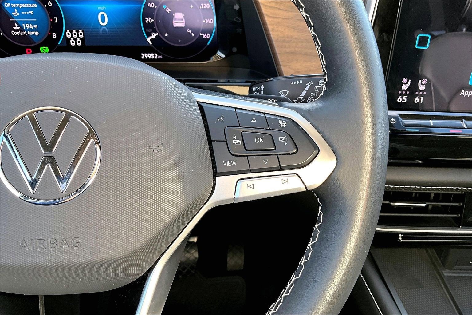 2024 Volkswagen Atlas 2.0T SE w/Technology