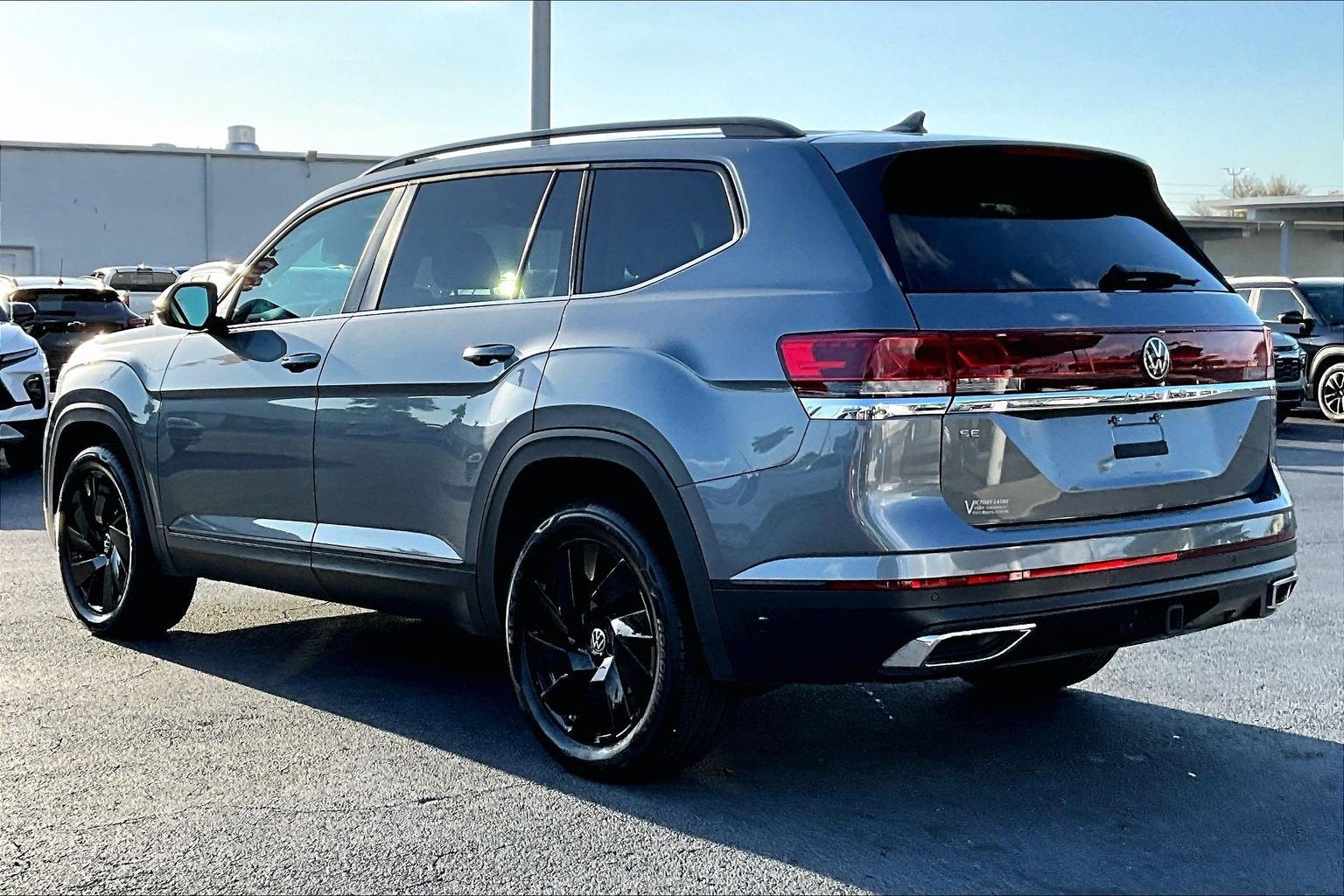 2024 Volkswagen Atlas 2.0T SE w/Technology