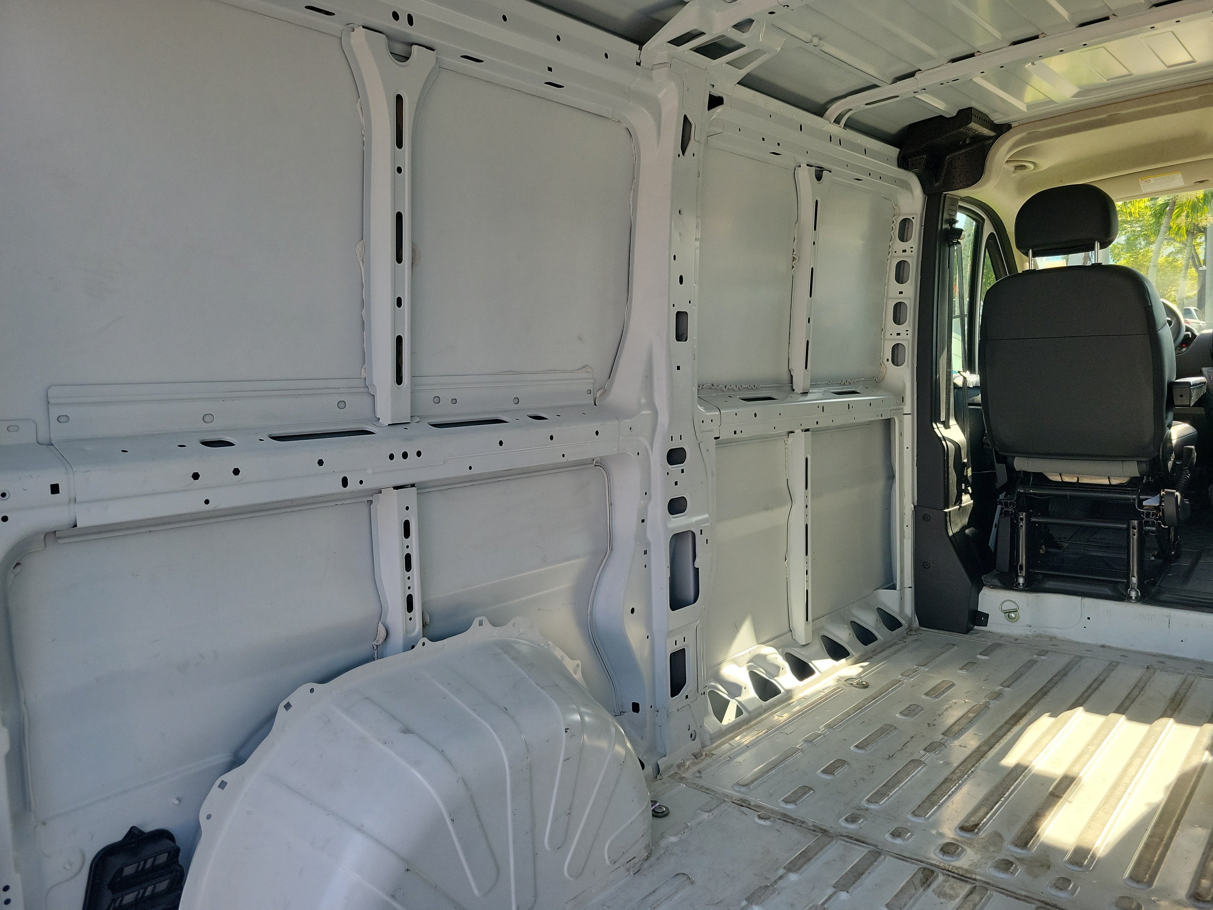2025 RAM ProMaster Cargo Van Tradesman