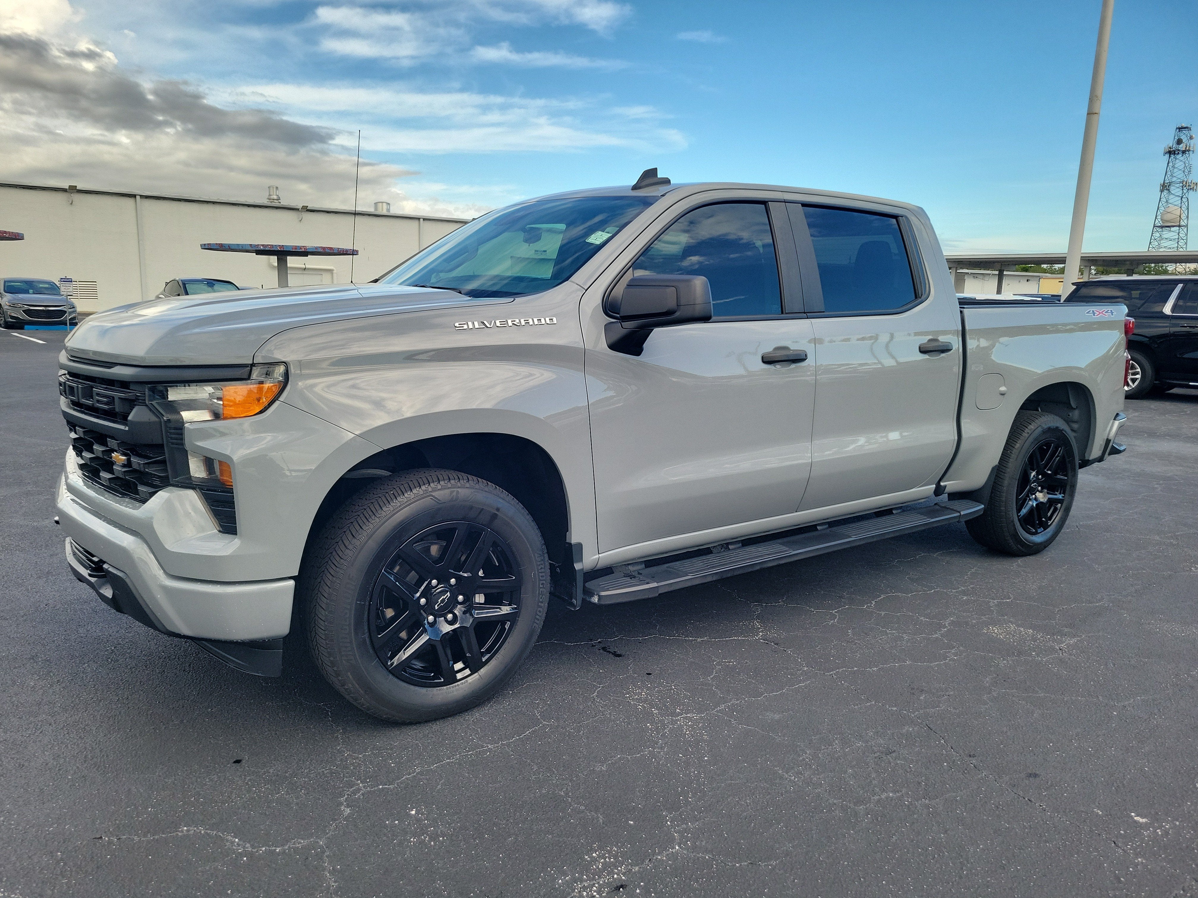 2024 Chevrolet Silverado 1500 Custom