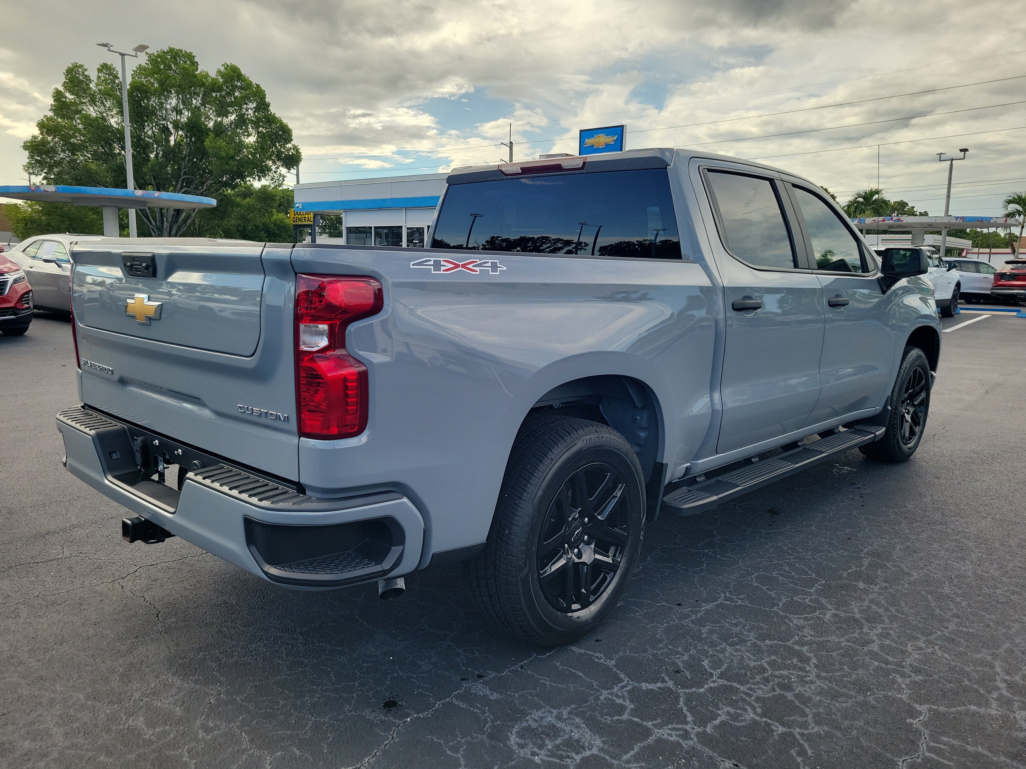 2024 Chevrolet Silverado 1500 Custom