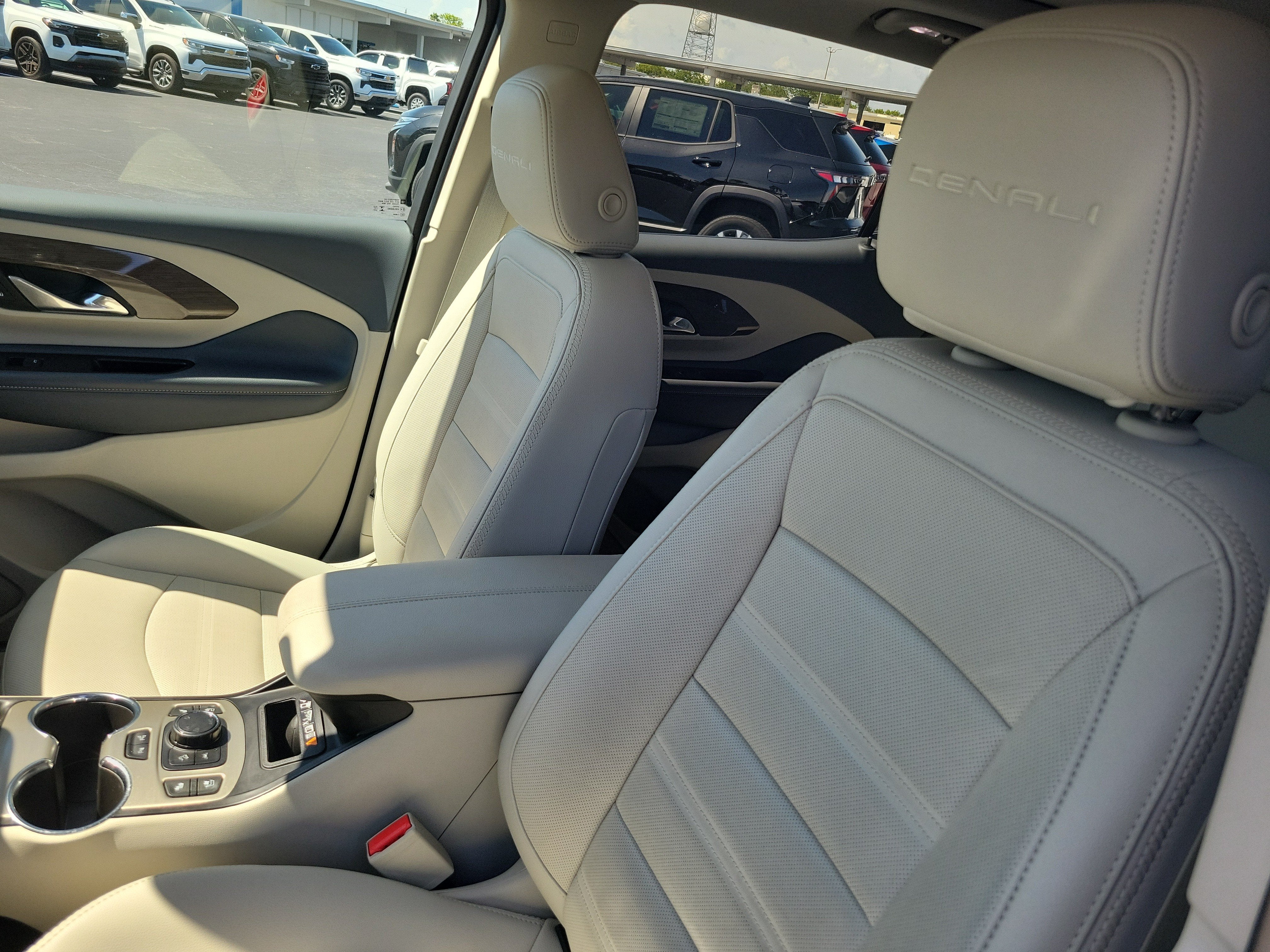 2023 GMC Terrain Denali