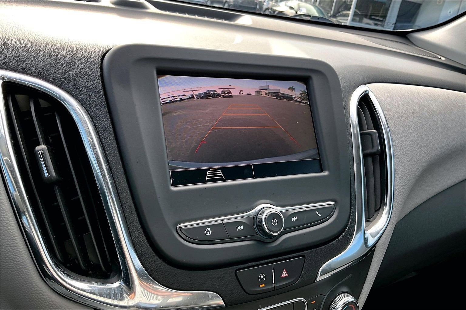 2023 Chevrolet Equinox LS - Photo 23