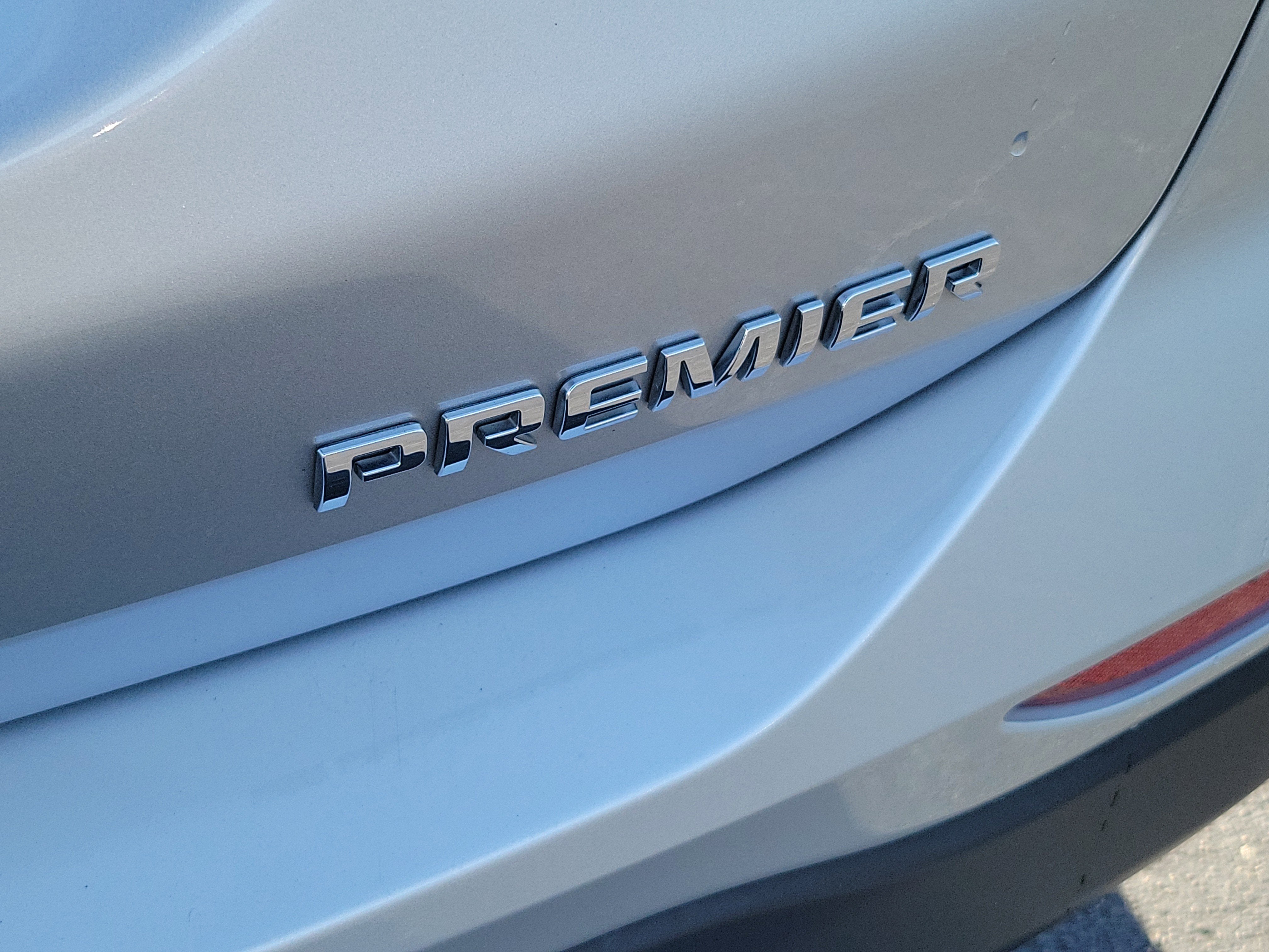 2022 Chevrolet Equinox Premier