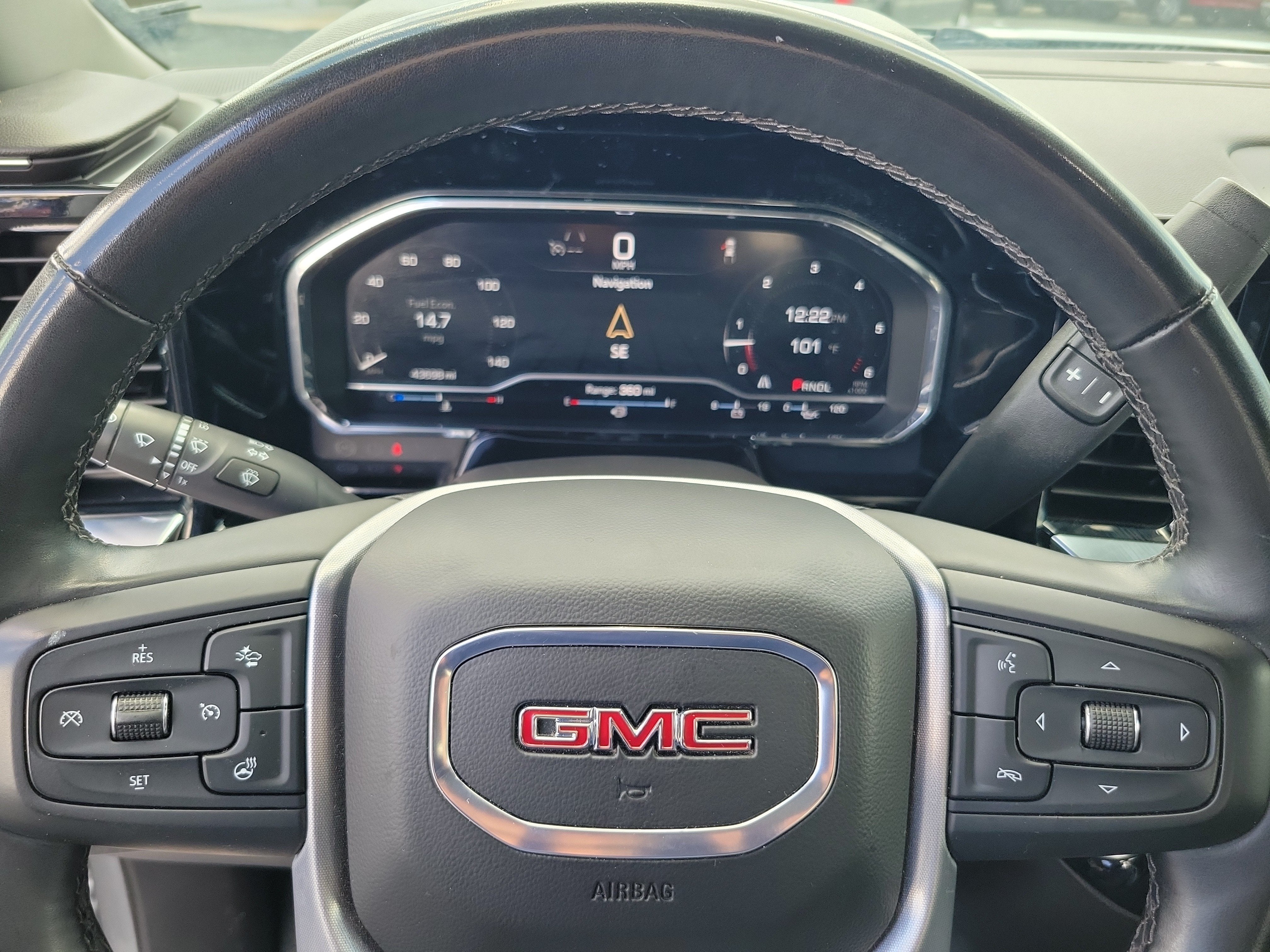 2025 GMC Sierra 1500 SLT
