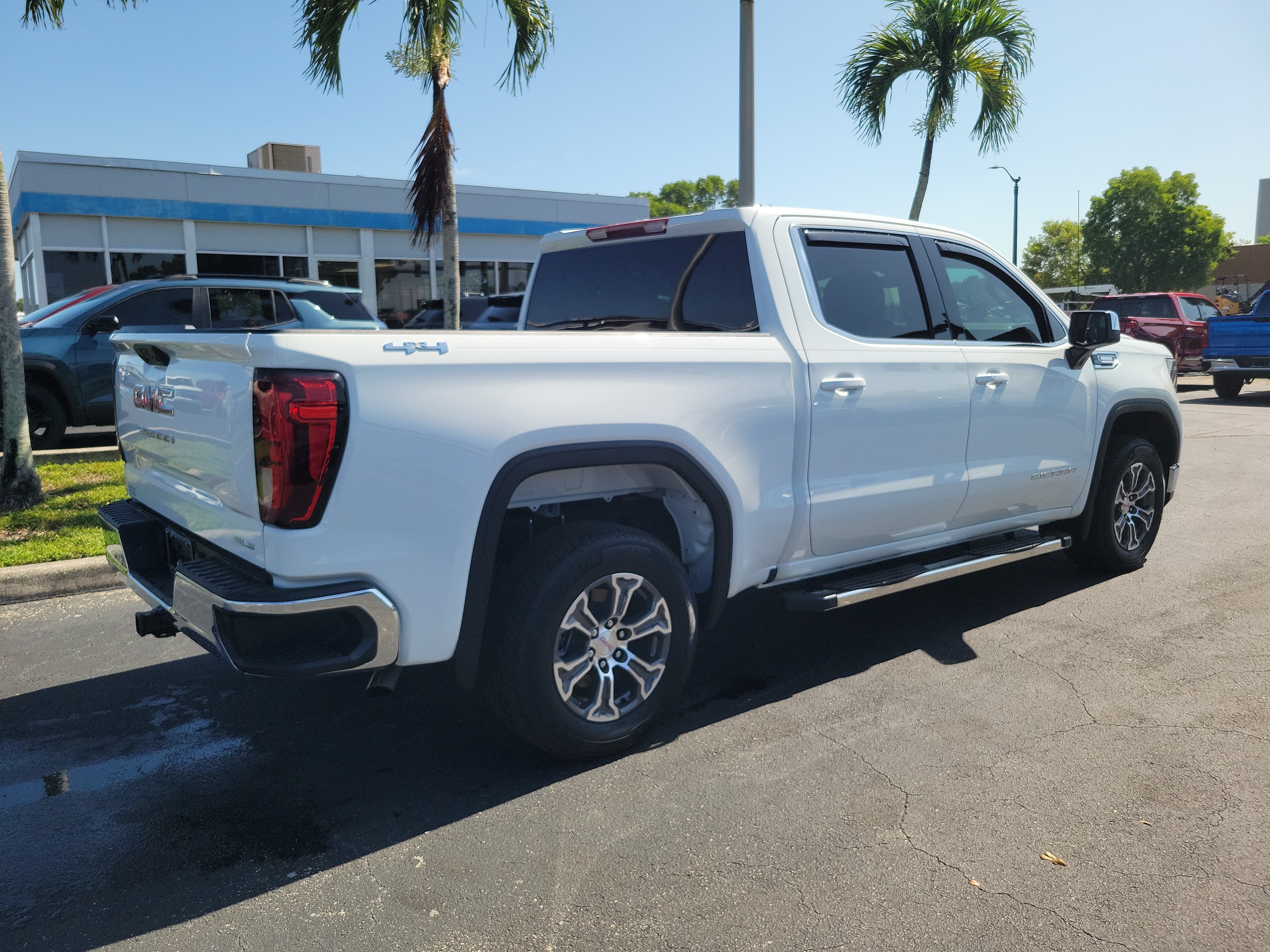 2026 GMC Sierra 1500 SLE