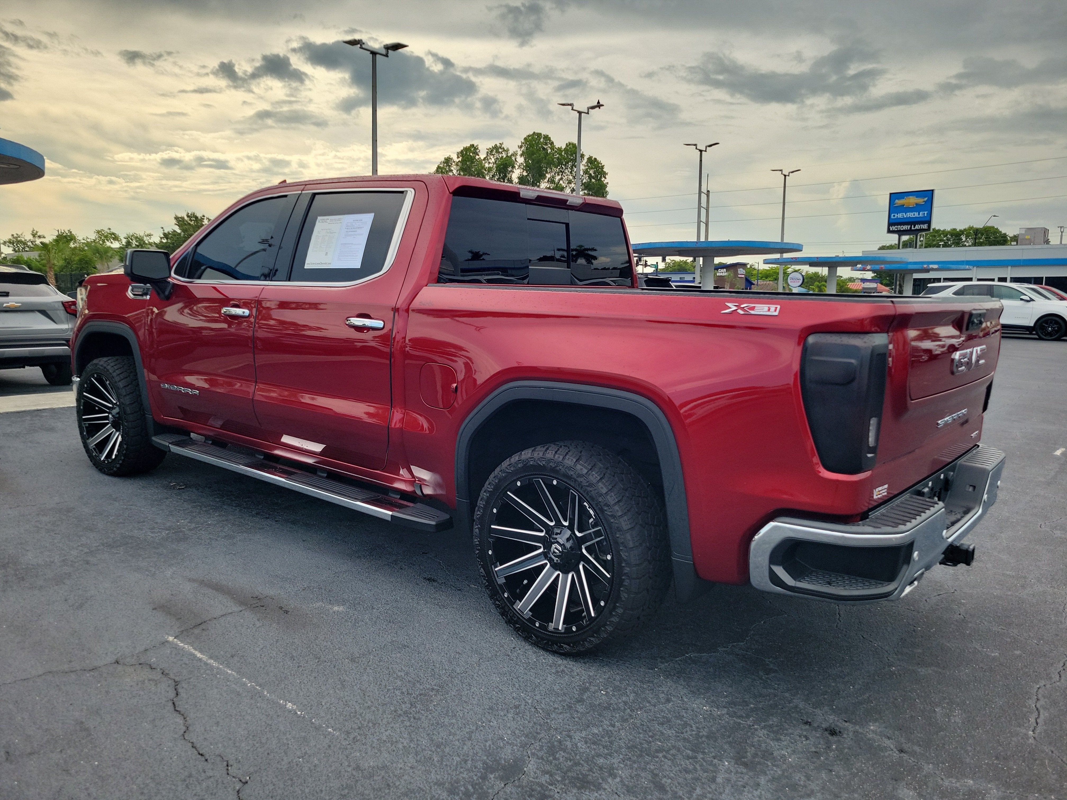 2024 GMC Sierra 1500 SLT