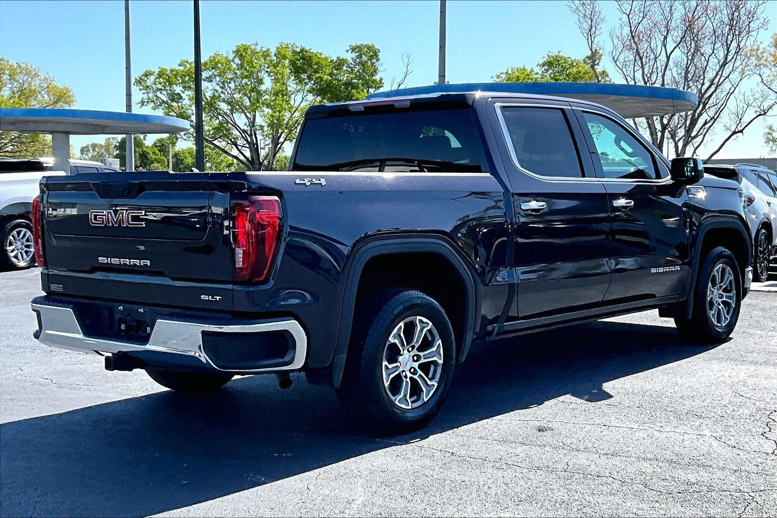 2024 GMC Sierra 1500 SLT